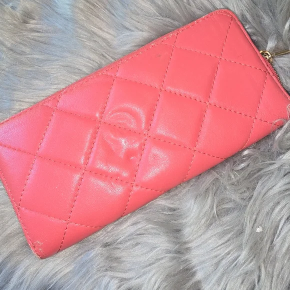 Michael Kors Quilted Leather Large Wallet Coral Mk - Picture 2 of 5